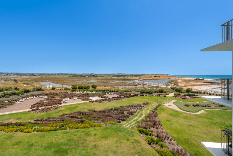 Ostra at Bayline, Armação de Pêra: photo 10