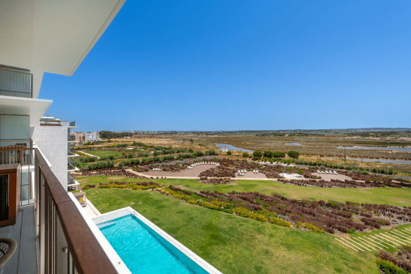 Ostra at Bayline, Armação de Pêra: photo 35